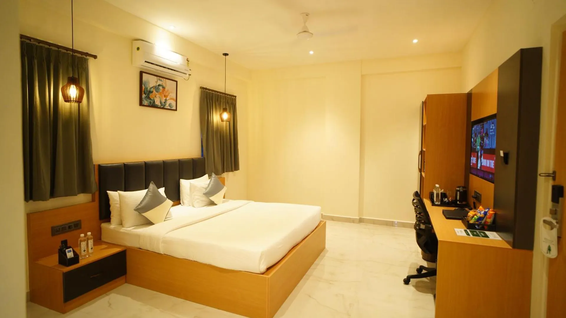 Emerald Urban Comforts Mysore Hotel